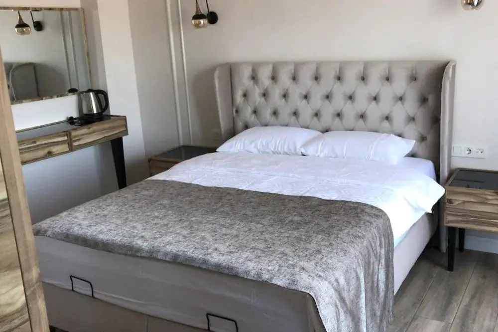ANTİGONİA BUTİK OTEL