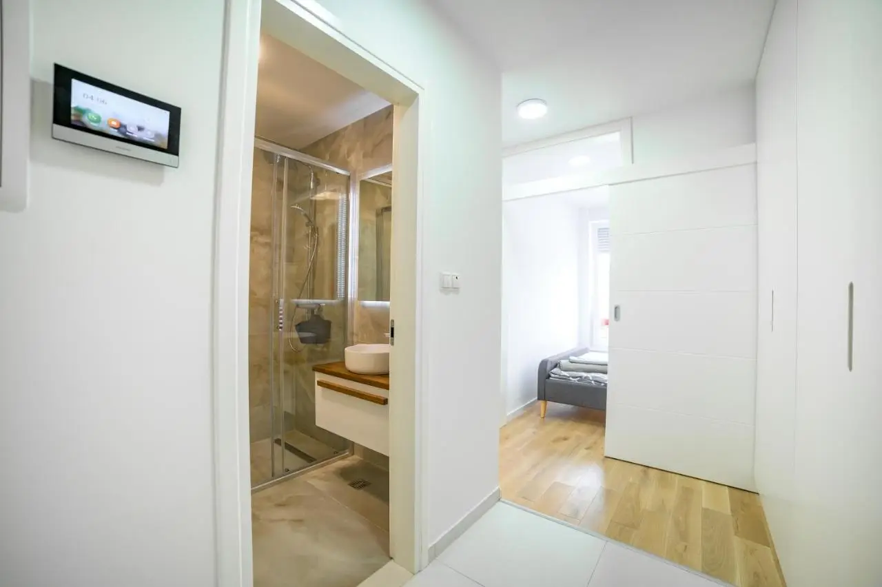 Sun Square Apartments