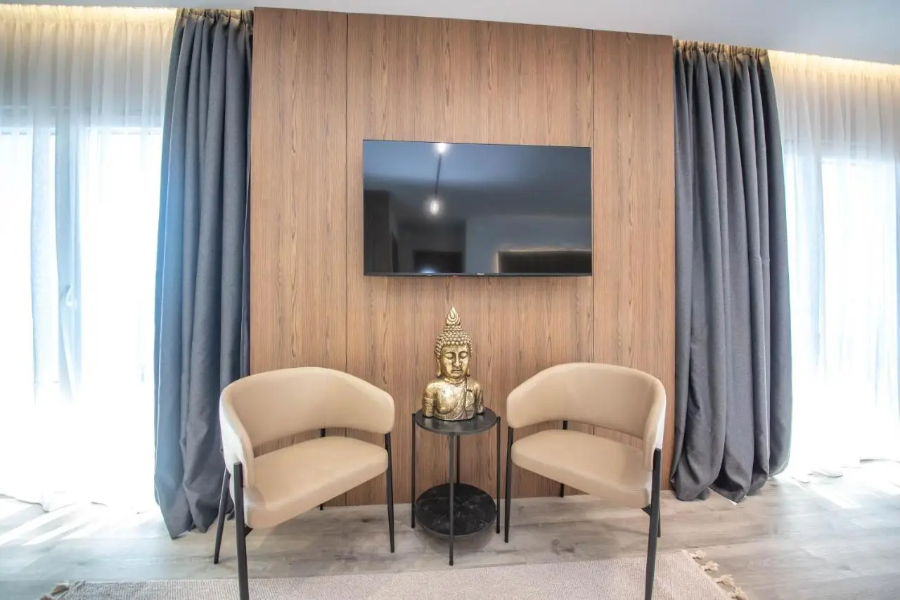 Noam Luxury Hotel