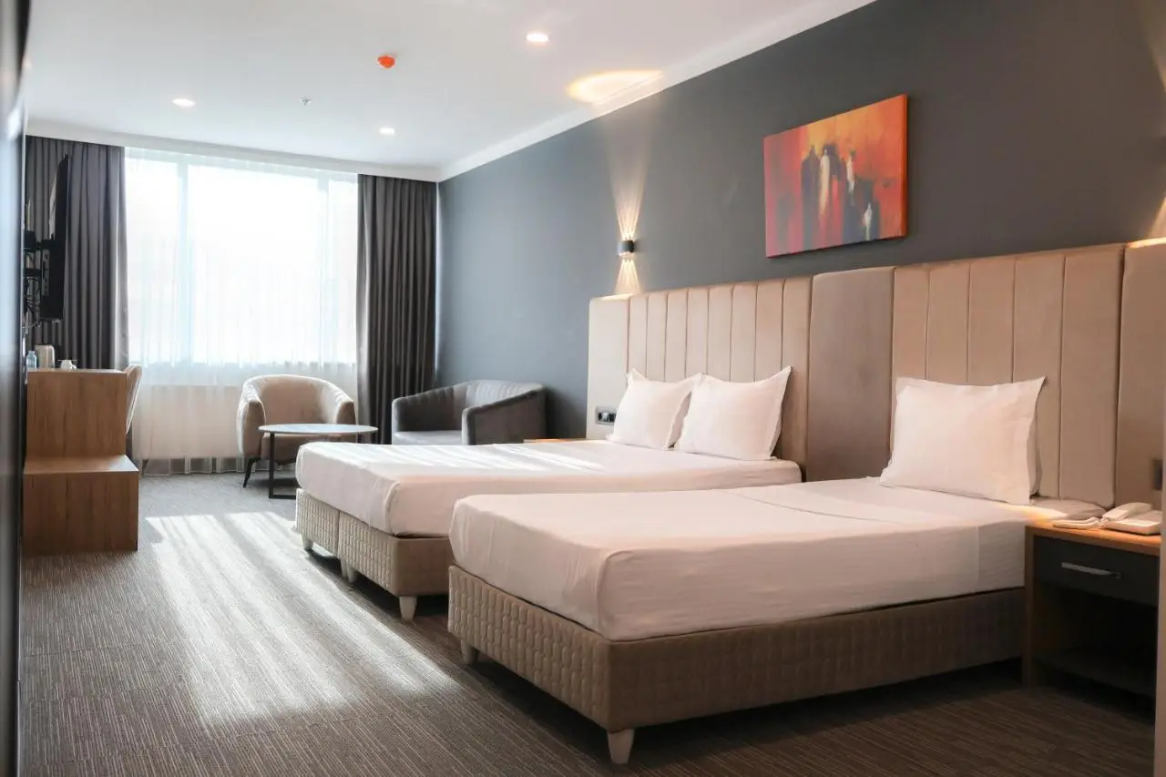 Home Plus Hotel