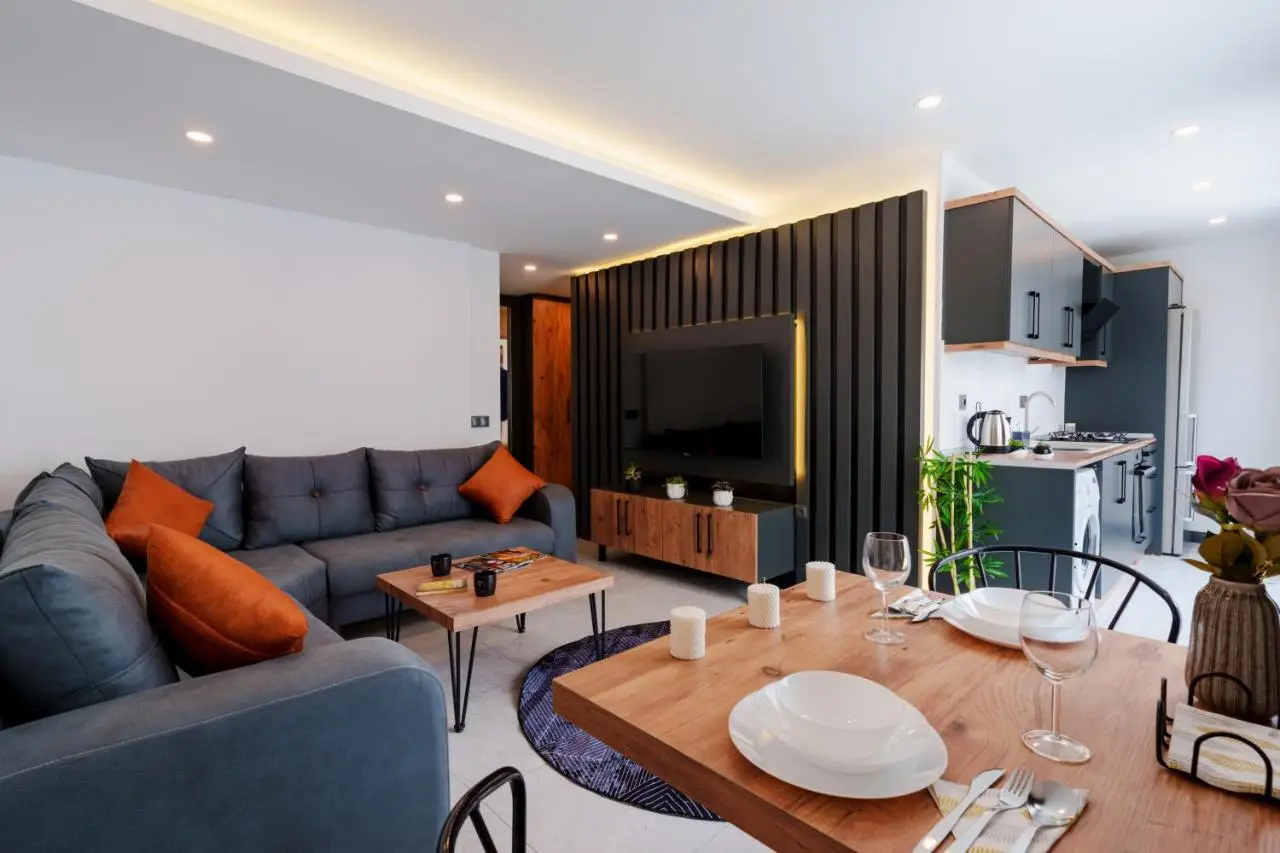 Mrt Suites Lara