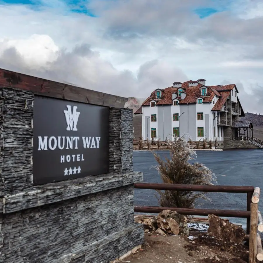 Mount Way Hotel