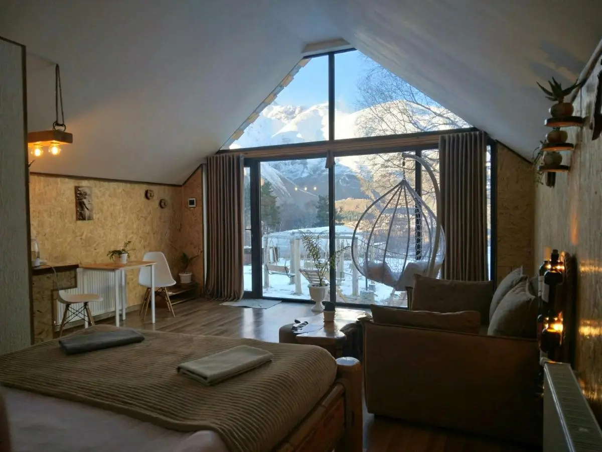 Kazbegi cottages qabarjina
