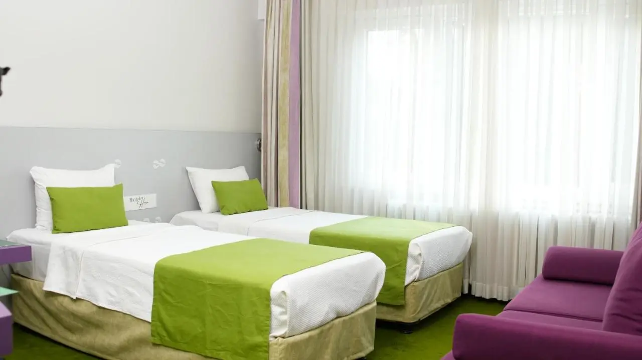 Mini Harem Hotel