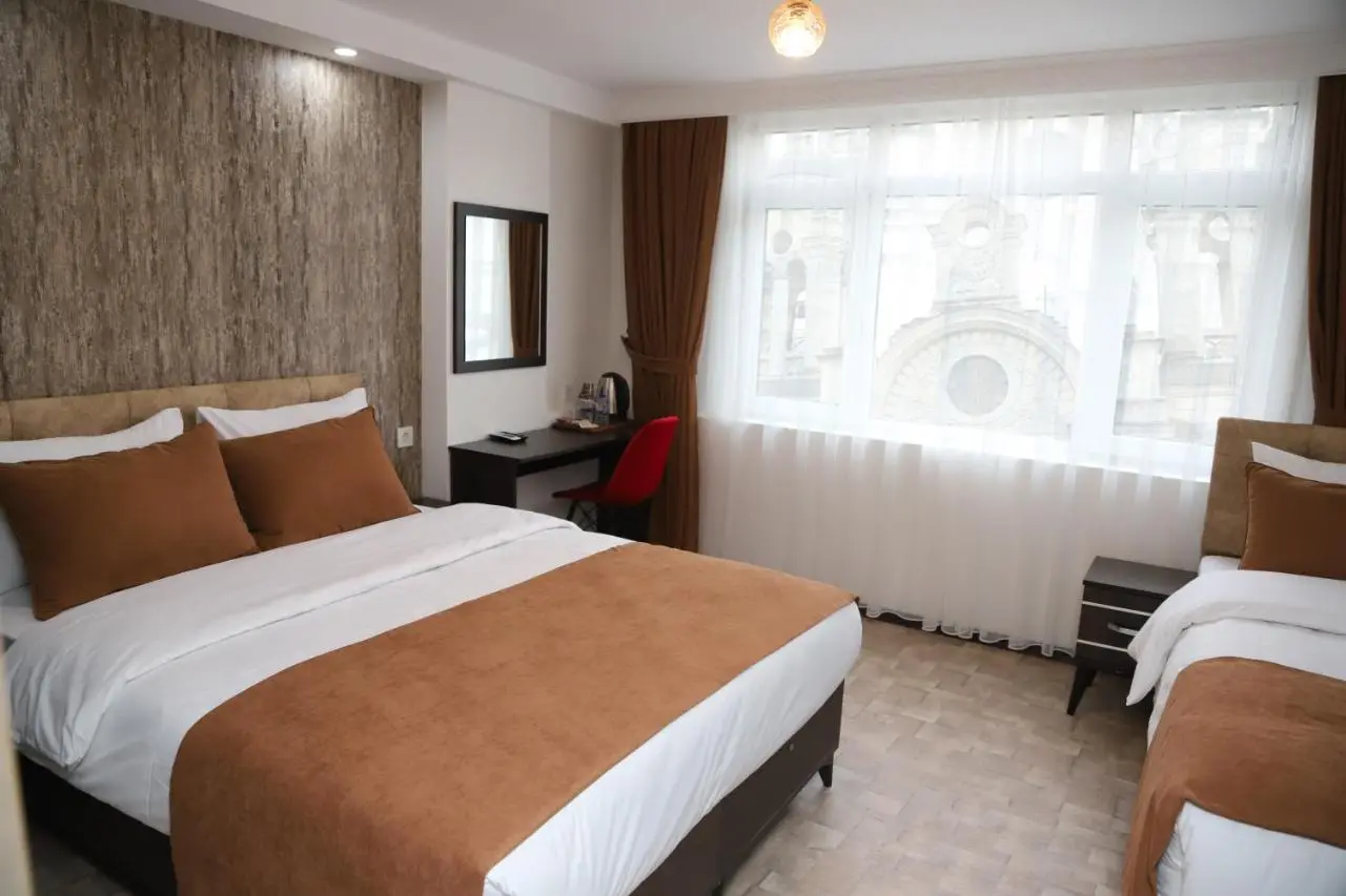 HOTEL GLOBAL 2022