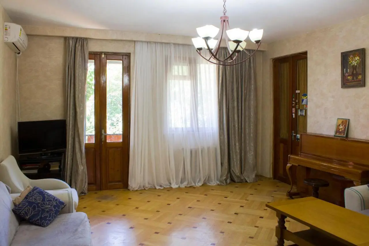 Nino's Guest House