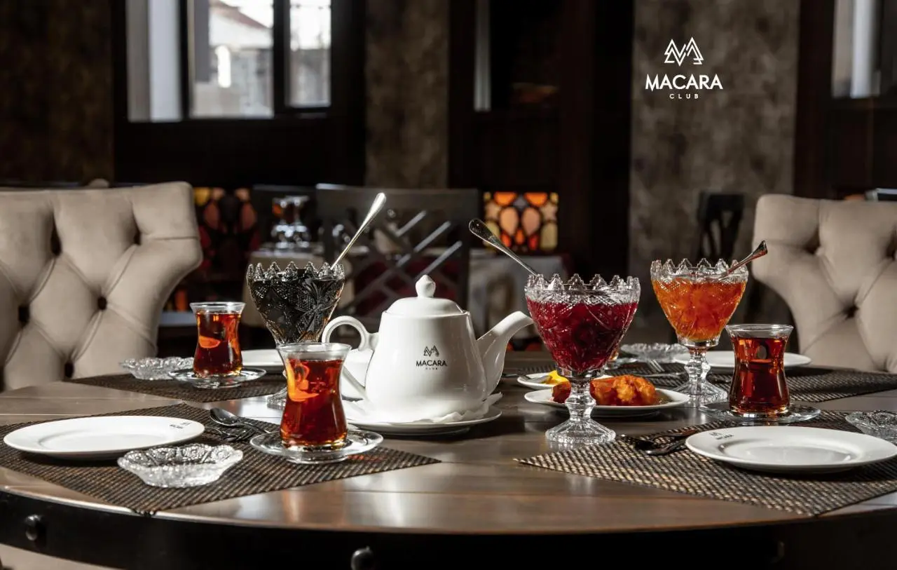 Macara Sheki City Hotel