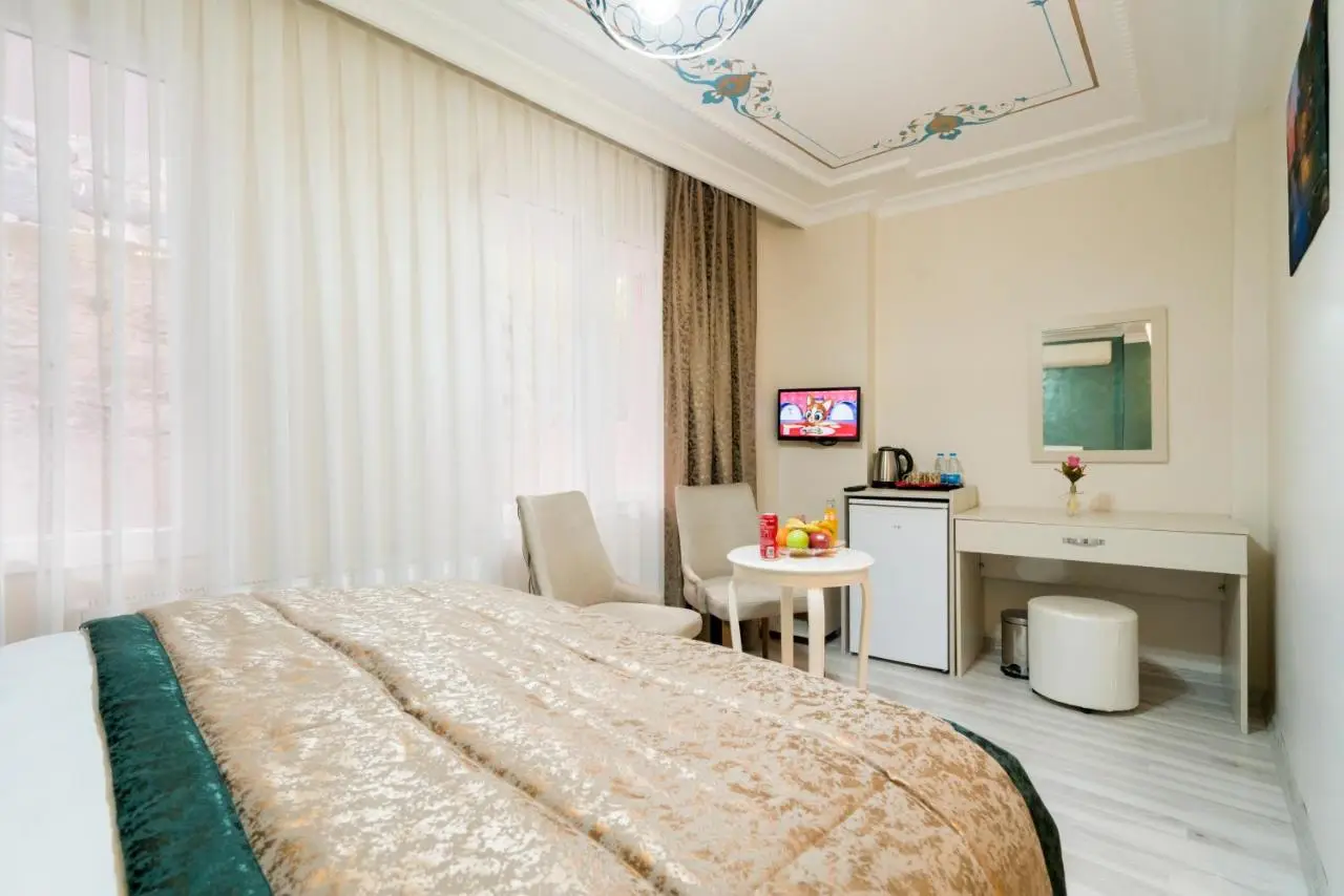ATAM HOTEL