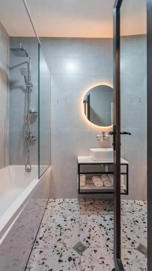 Doors Boutique Hotel