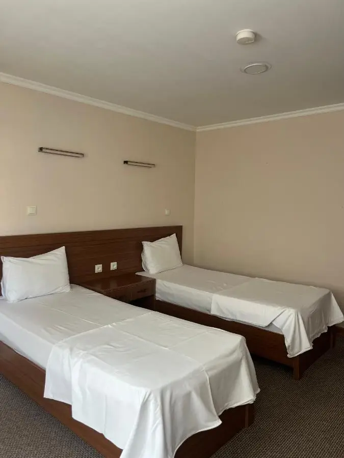 HOTEL L - Bakuri