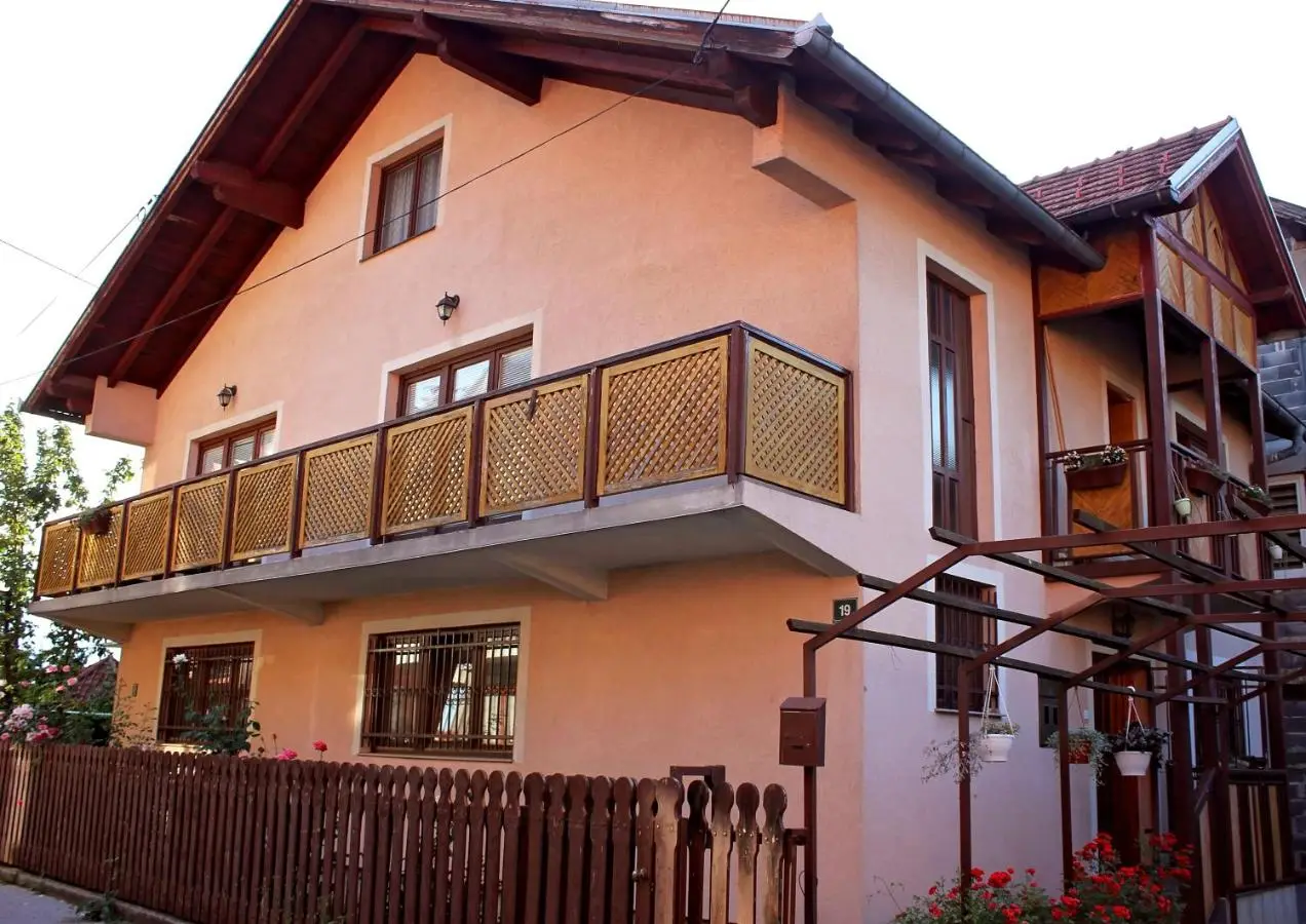 SARAJEVO HOME