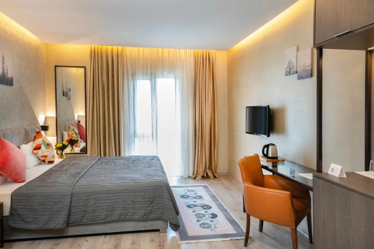 Orya Hotel