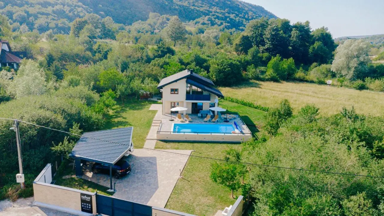 Velvet House Lohovo