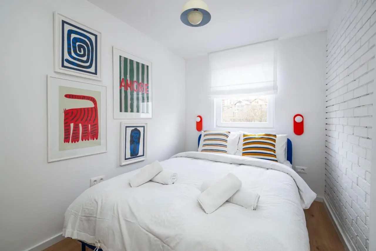 Colorful 3-Bedroom Apartment