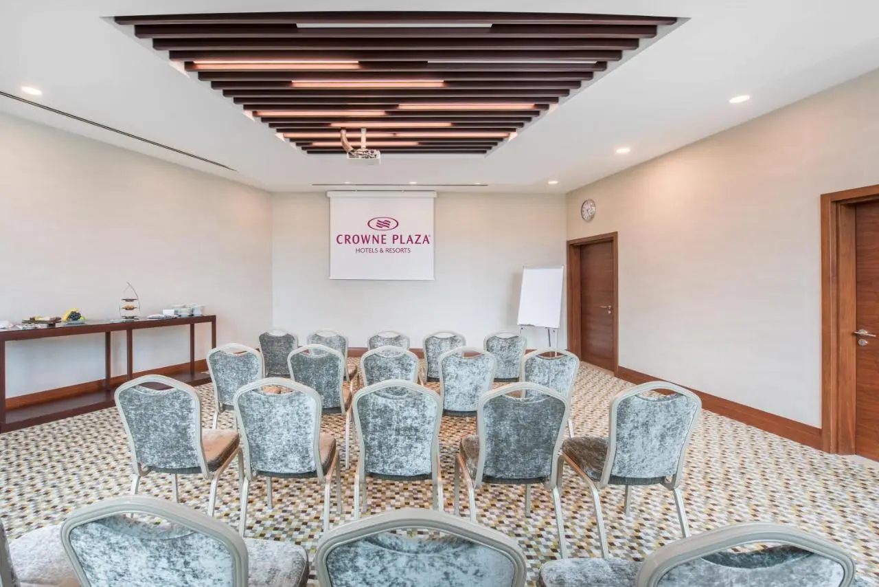 Crowne Plaza Istanbul Oryapark by IHG