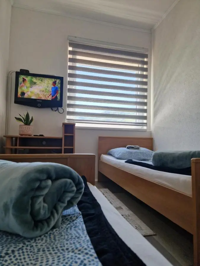 Visit Dreznica - Canyon Retreat
