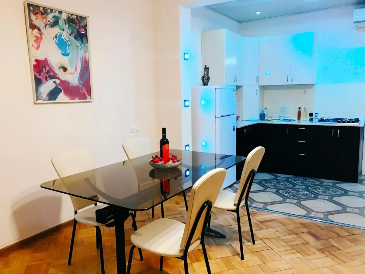 Apartment on Botanikuri