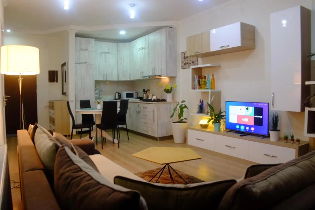 Ameri Plaza Green Apartments