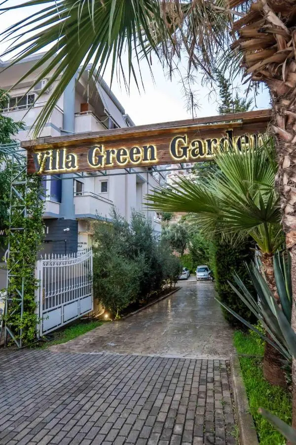 Villa Green Garden