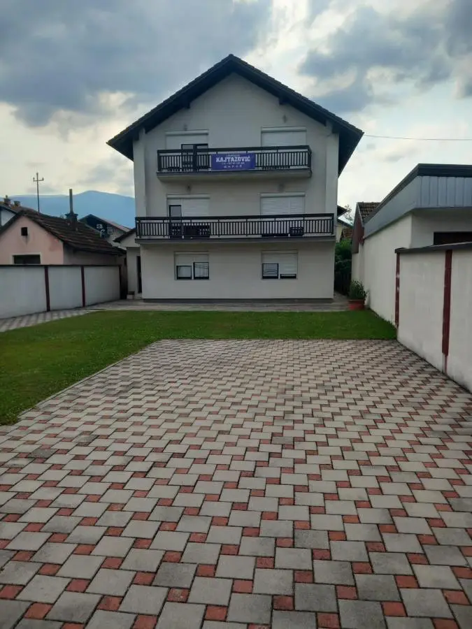 Ema's apartments
