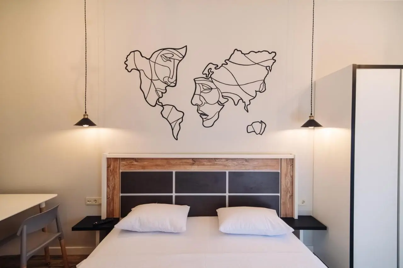 Wine Rock Hotel