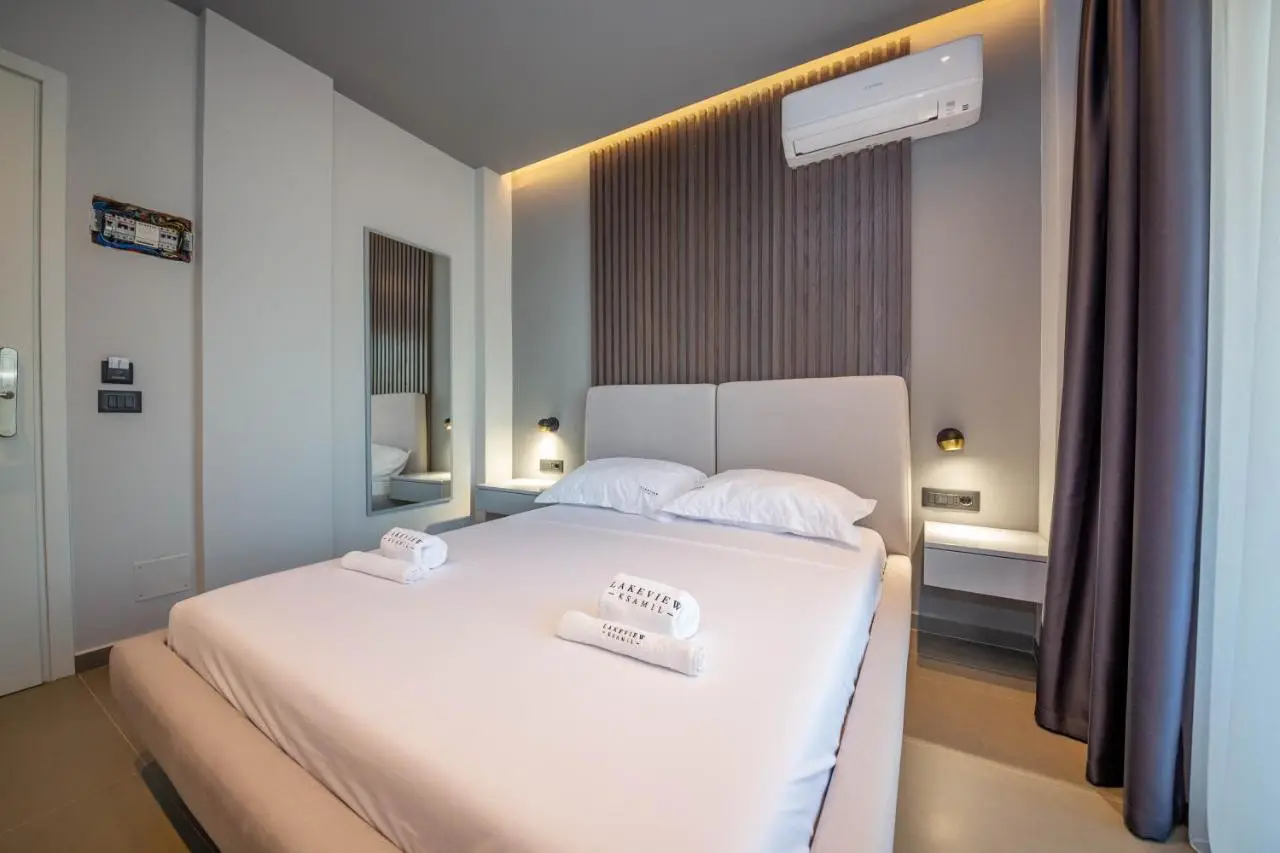 Lake View Rooms Ksamil