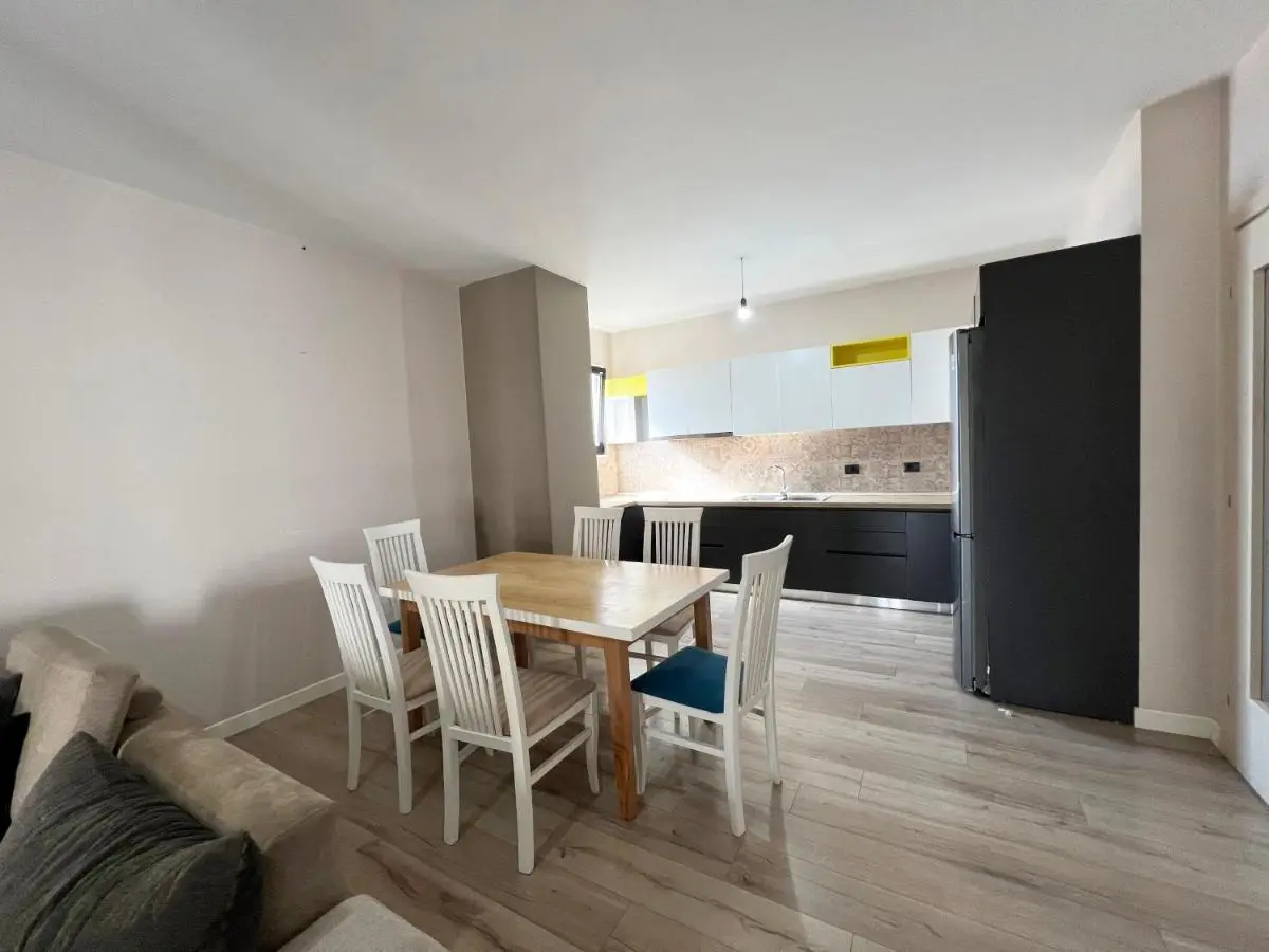 B2 Apartment