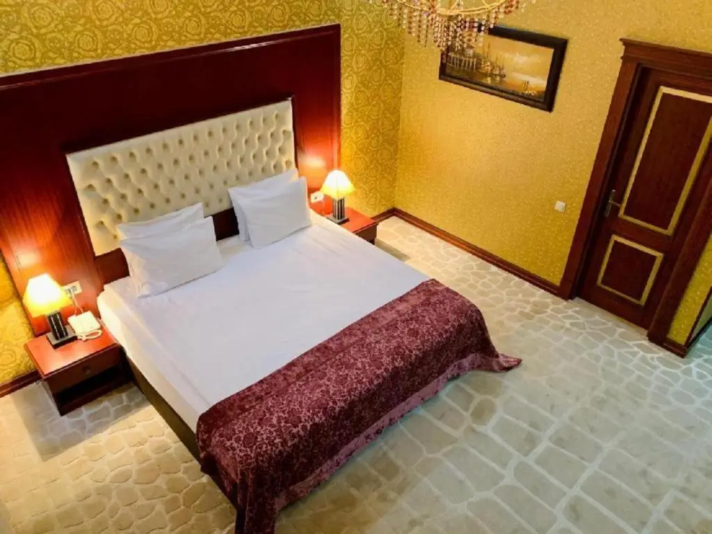 Clover Hotel F1 View