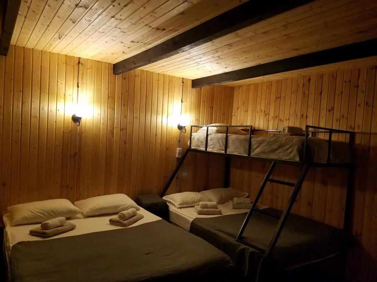 Hotel Echoes