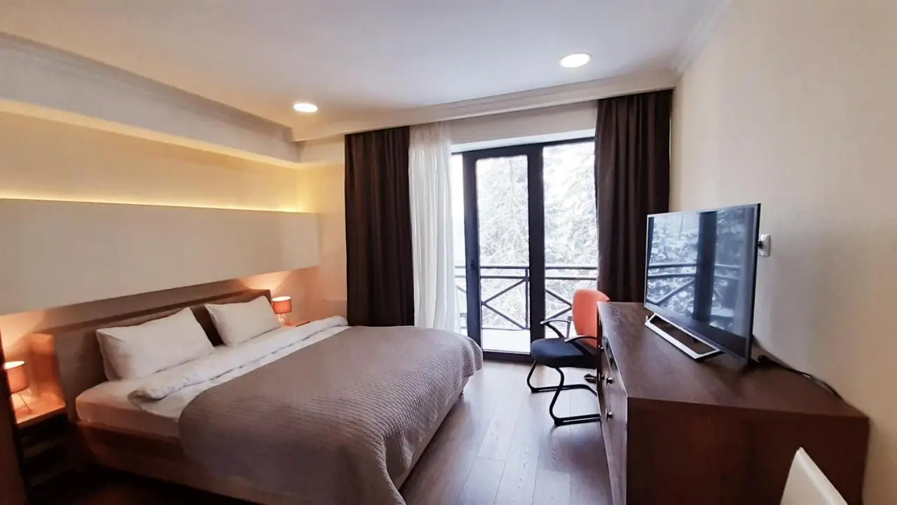Kokhta Plaza Boutique Hotel
