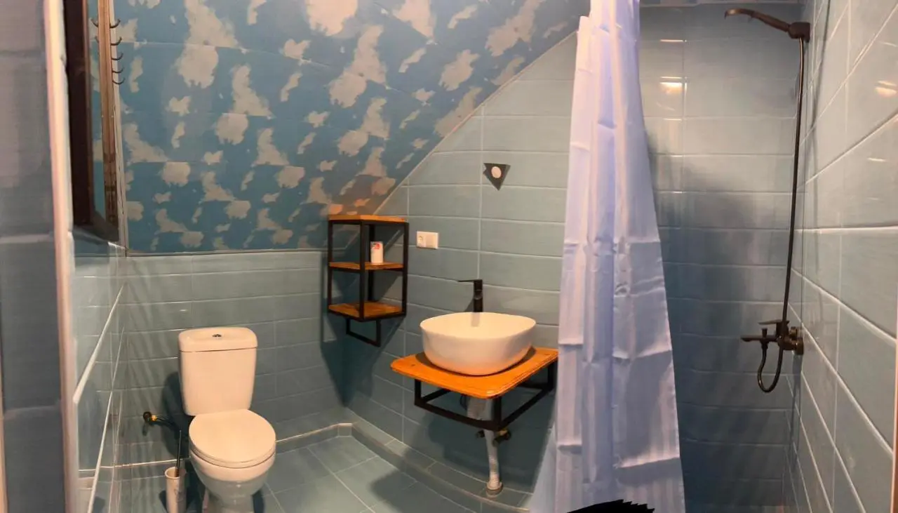 Nino & Irodi's Guest House