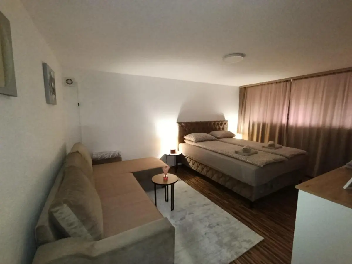Apartman 4A