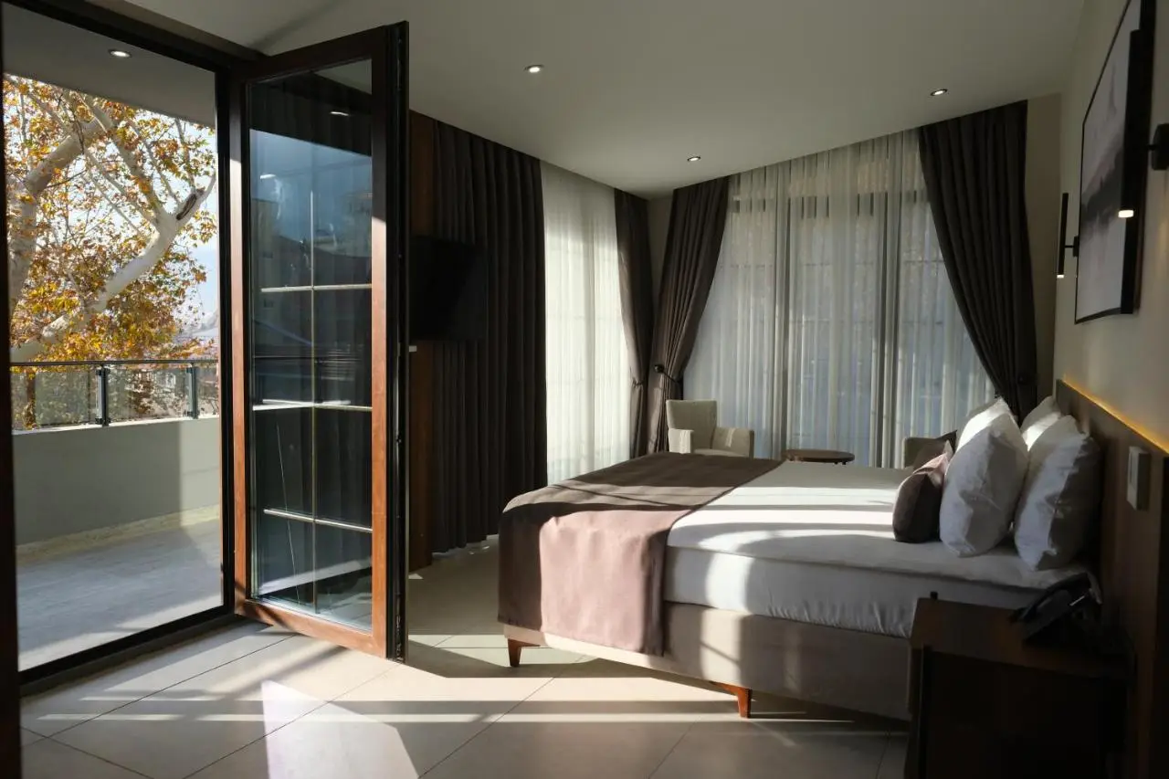 1921 justa sefa otel