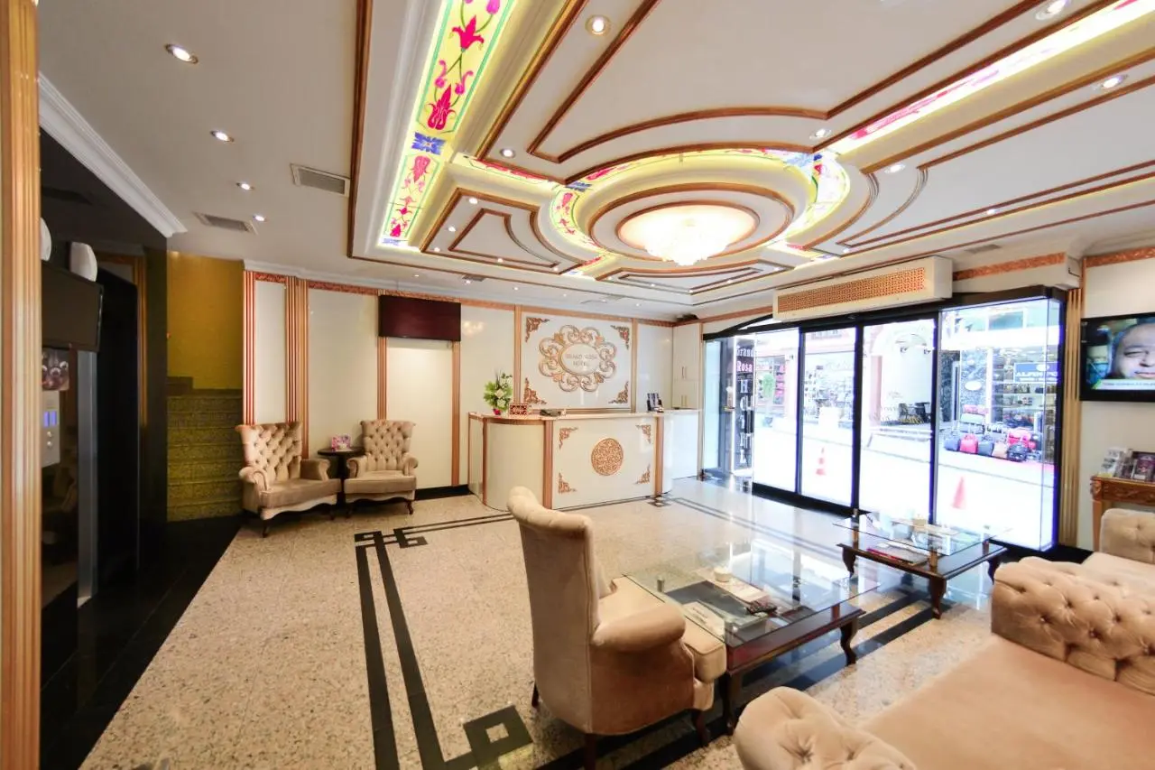 Grand Rosa Hotel