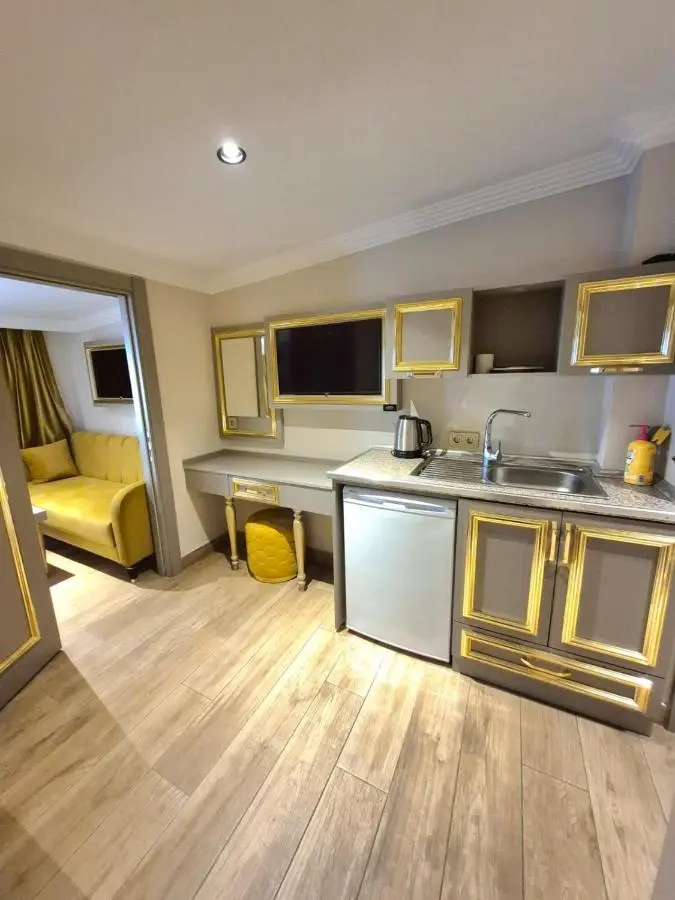 Taksim La Marino Hotel