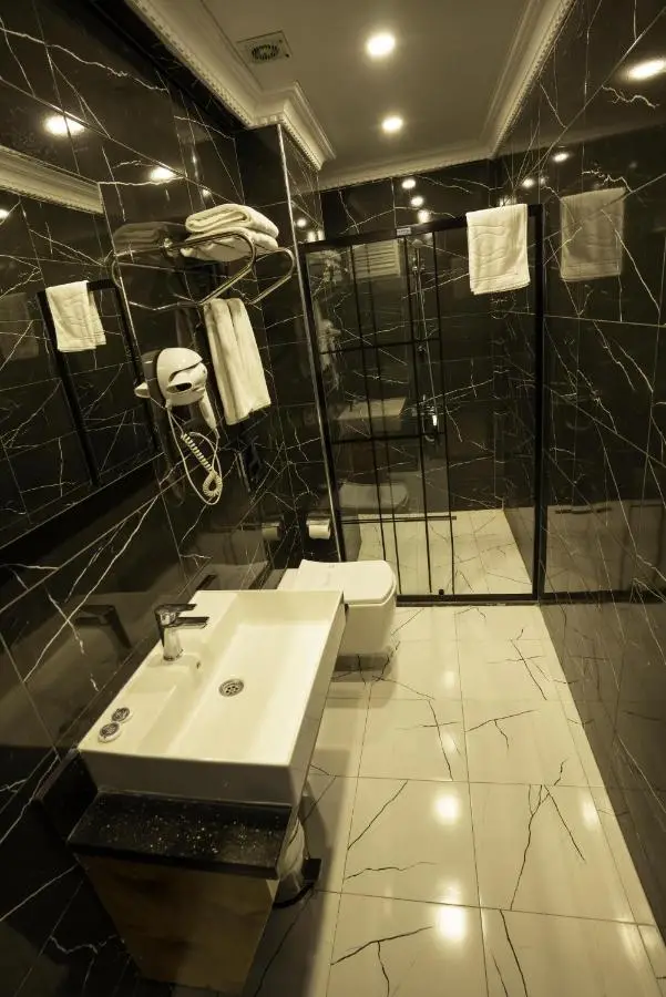 Express Plus Hotel
