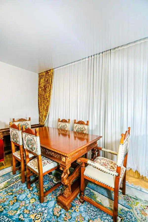 REGAL Apartment