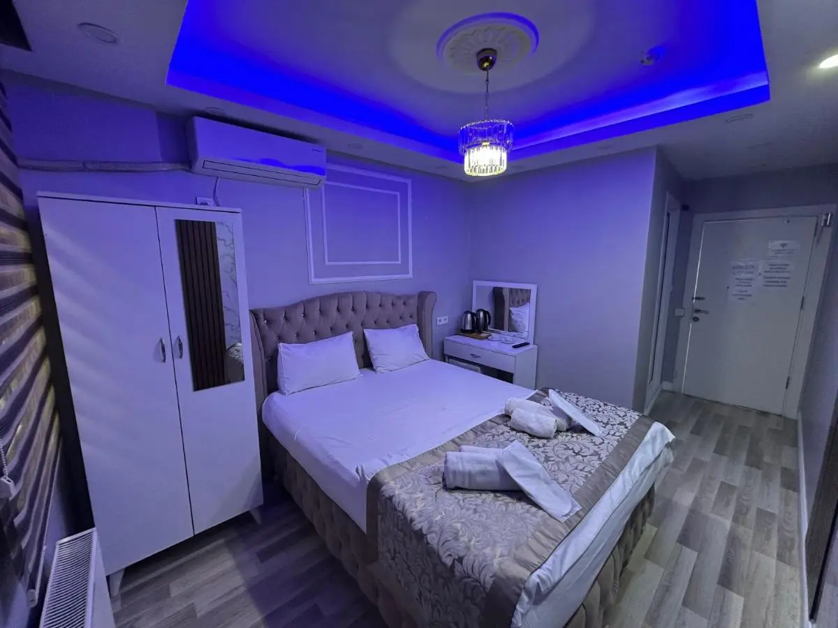 Modena Hotel