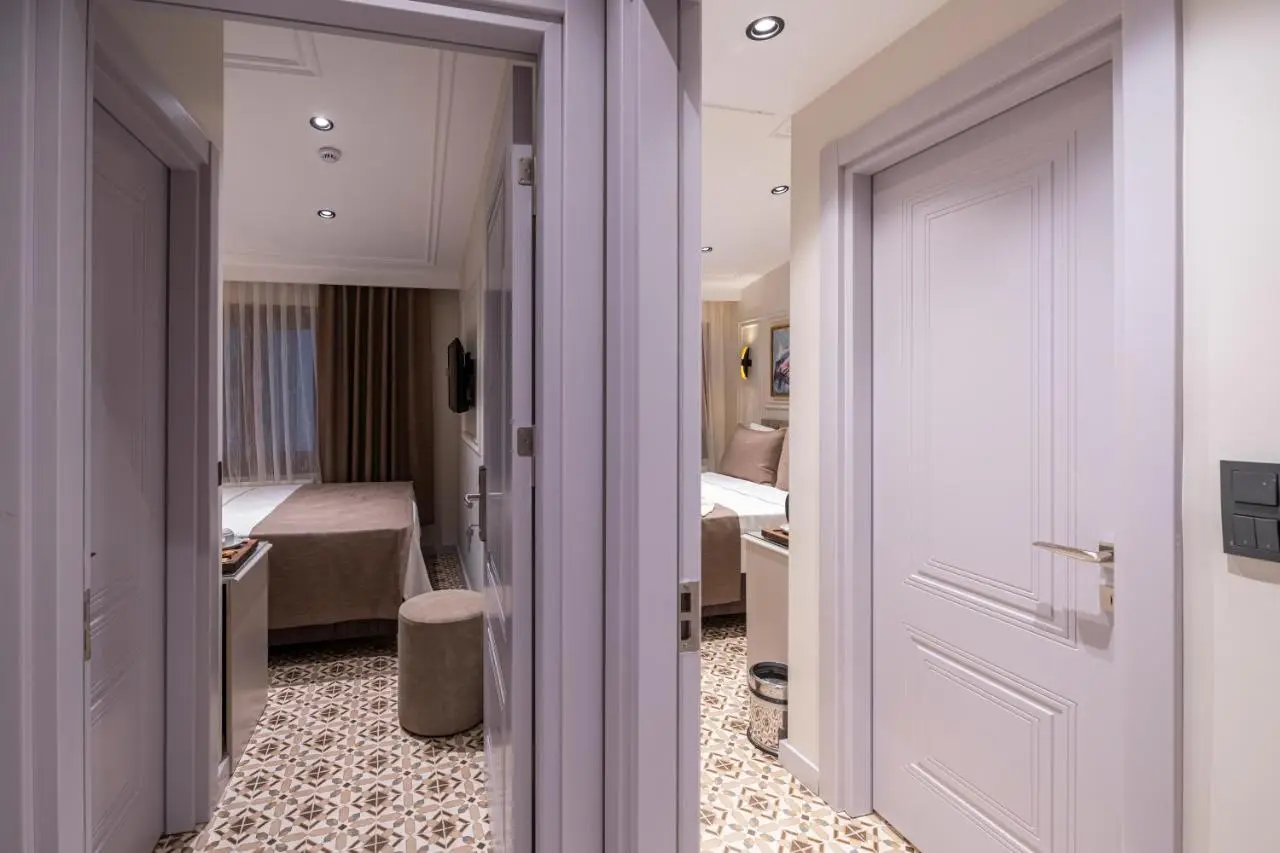 Pera Luna Premium Hotel