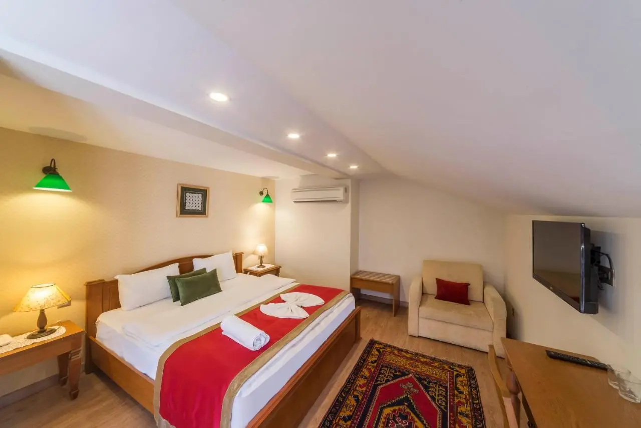 Lalinn Hotel