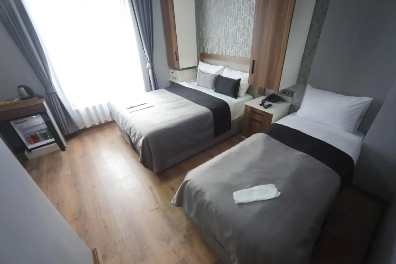 Yuvam Vari Hotel