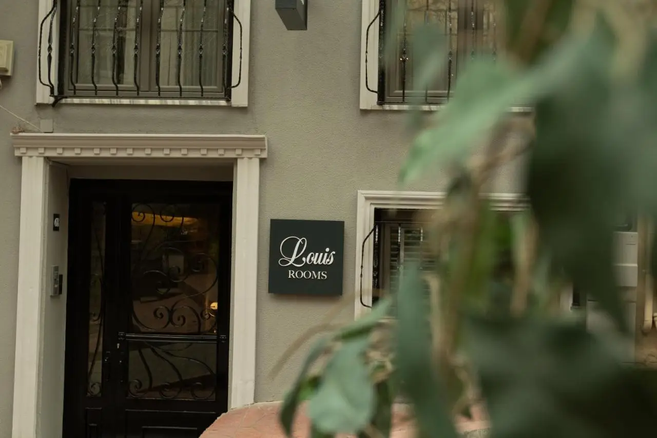 Louis Rooms