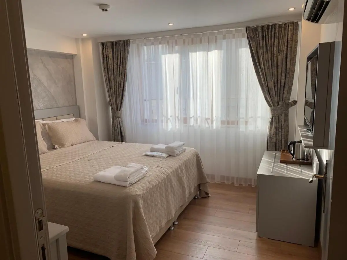 Regency World Hotel
