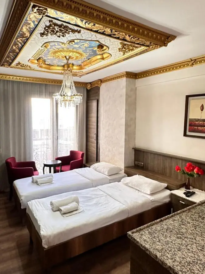 taksim white family suites