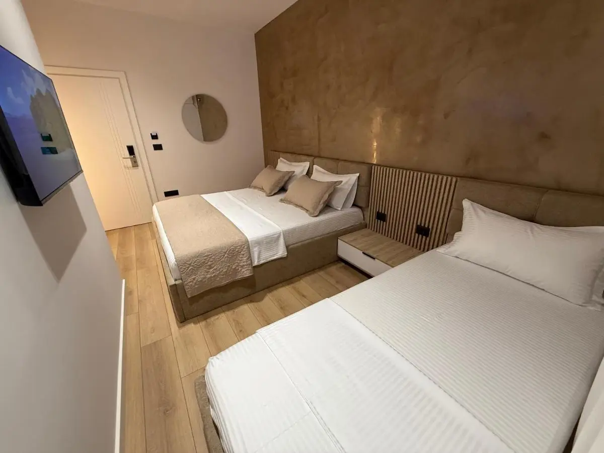 Montflux Hotel