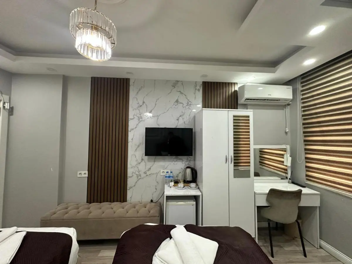 Modena Hotel