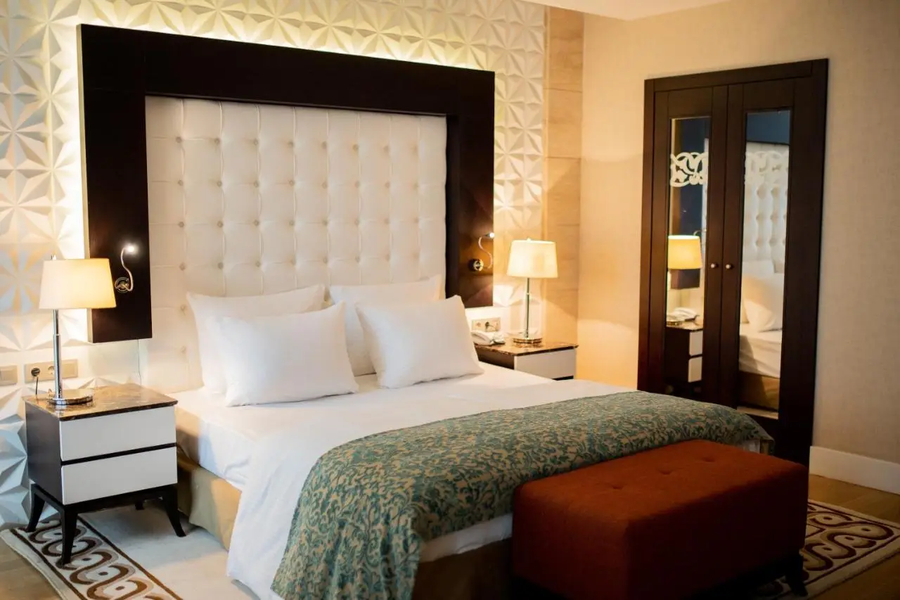 Badamdar Hotel and Residences