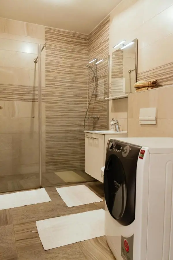 Aylin Apartman