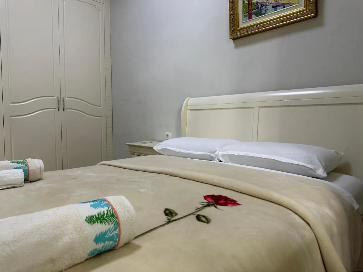 Kelly's Cozy Hideaway - Central Tirana