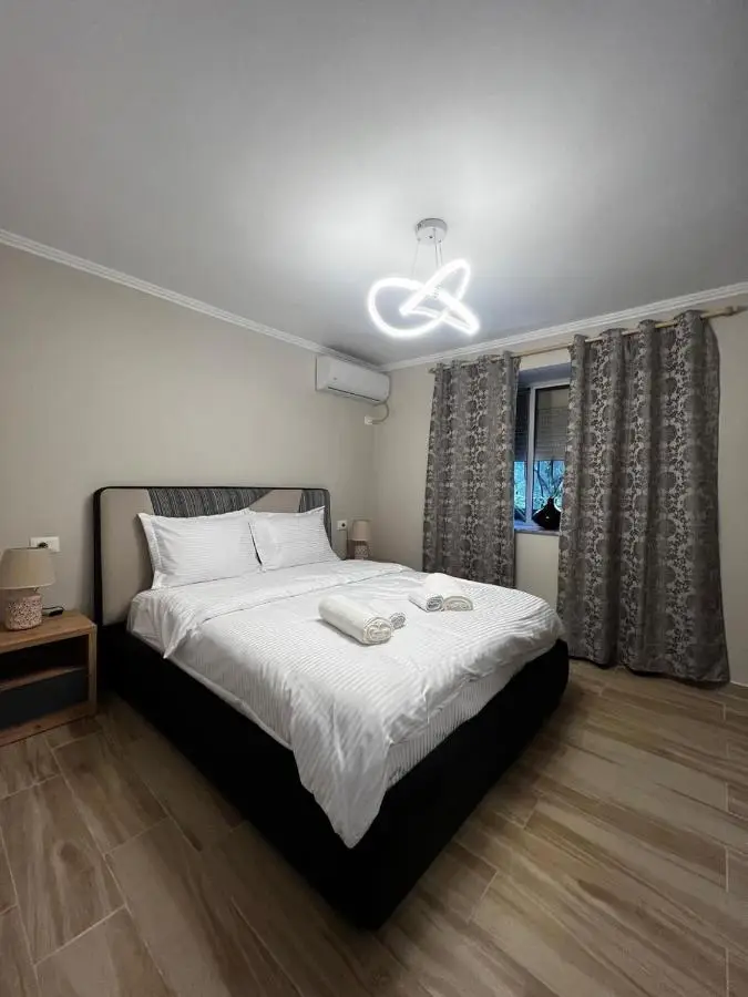 Elia Apartment